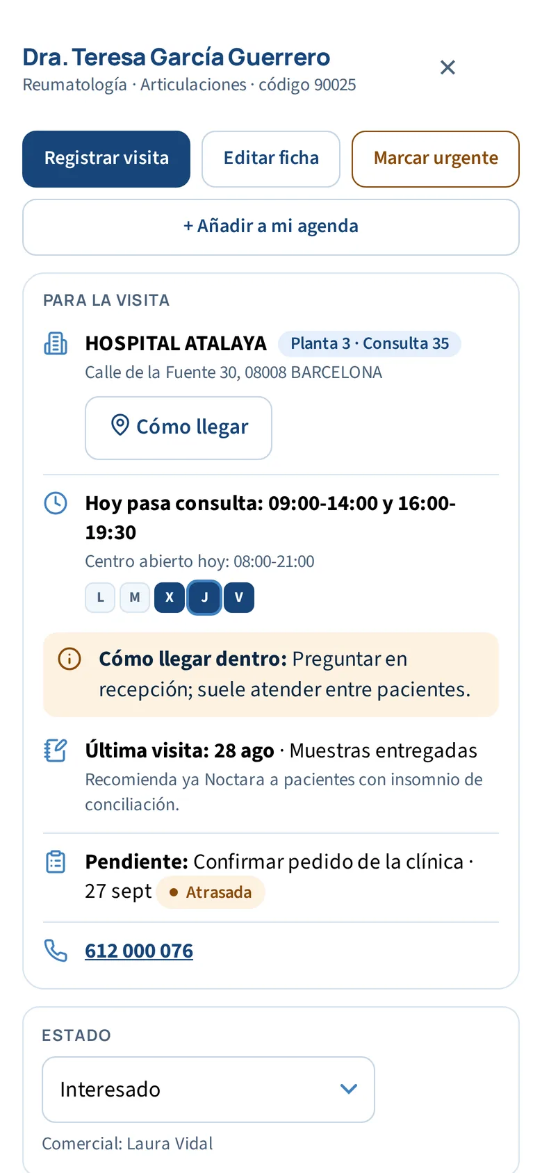 Ficha de una médica en el móvil